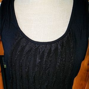 ❌❌ SOLD ❌❌ Alluring DESIGN HISTORY Sleeveless Shimmery Ruffle Mid-Section, XL